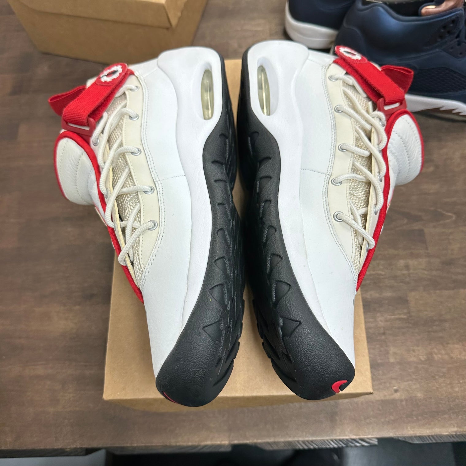 Ndestrukt Bulls Air Shake 2017 (USED, No Box)