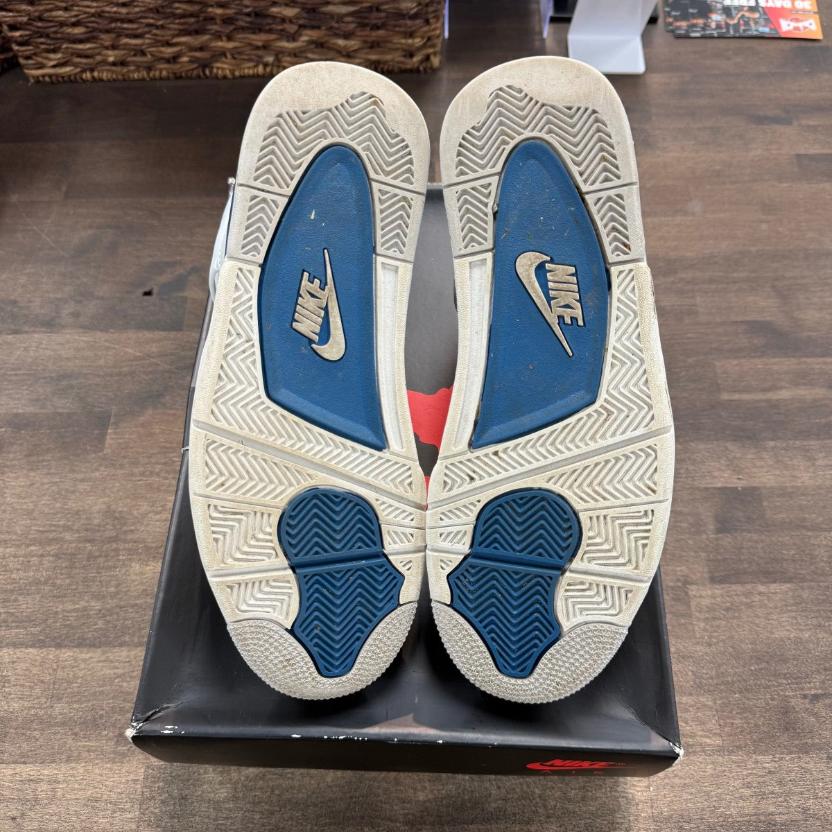 Jordan 4 Retro Military Blue (2024) - Image 5