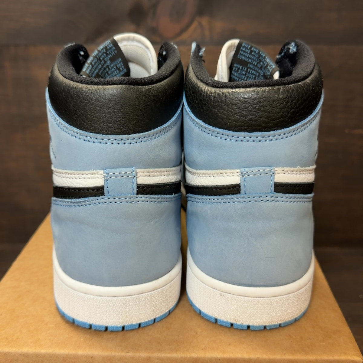 Jordan 1 Retro High OG University Blue Size 10 (Pre-Owned) - Image 4