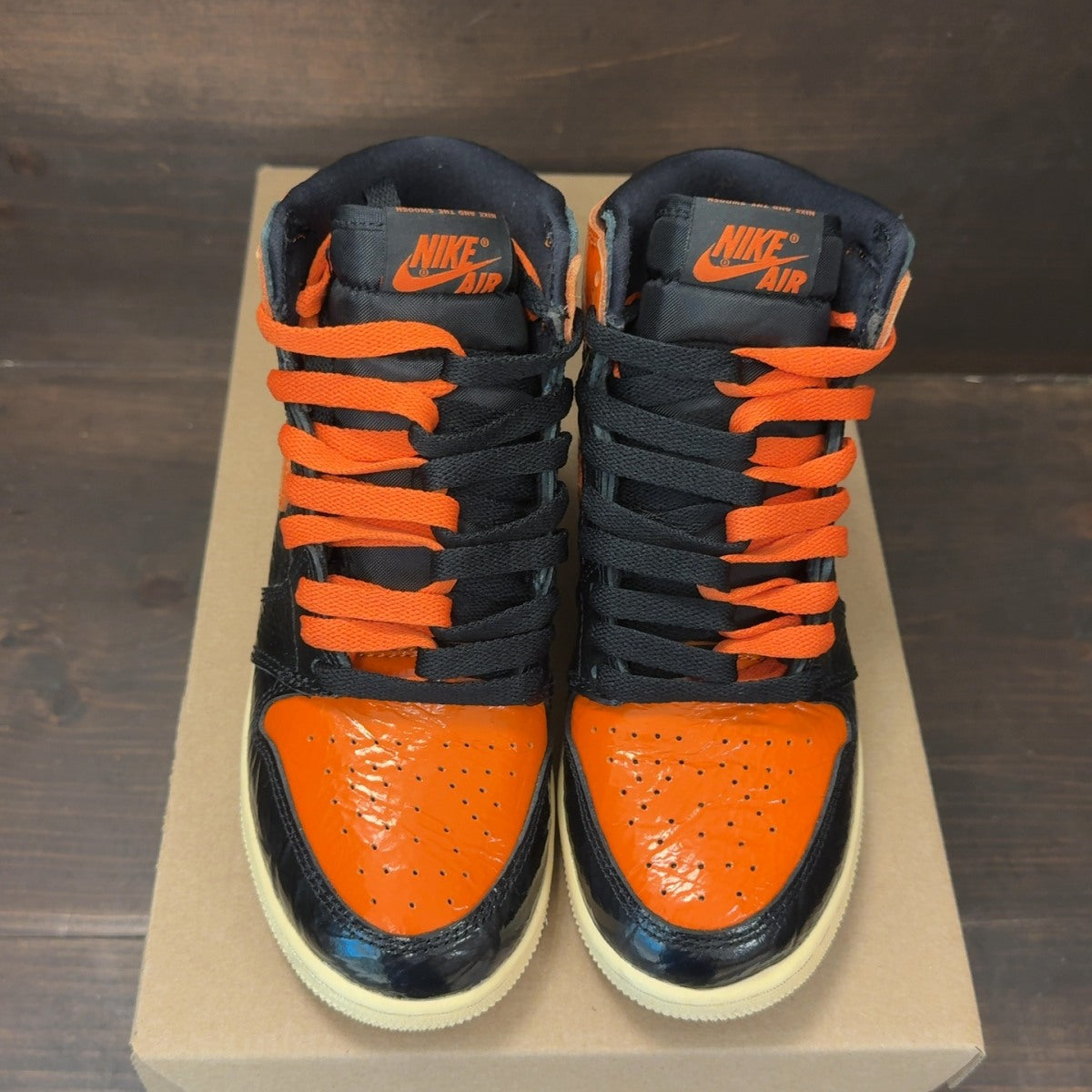 Jordan 1 Retro High Shattered Backboard 3.0 (GS) Size 4Y (Pre-Owned) - Image 3