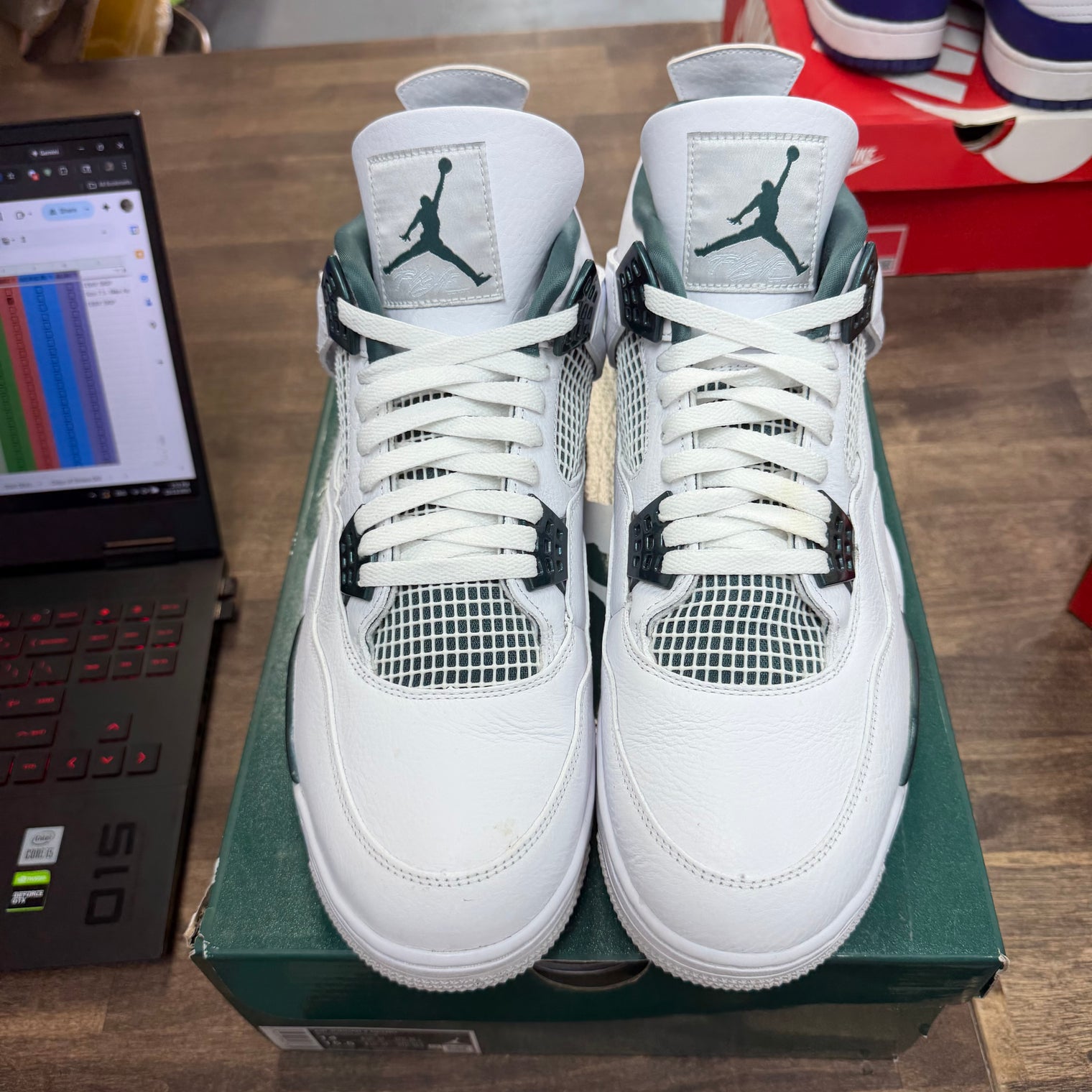 Jordan 4 Retro Oxidized Green (USED)