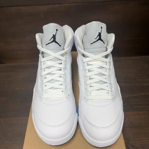 Jordan 5 Retro White Metallic (2026) Size 11.5 (Pre-Owned) - Image 3