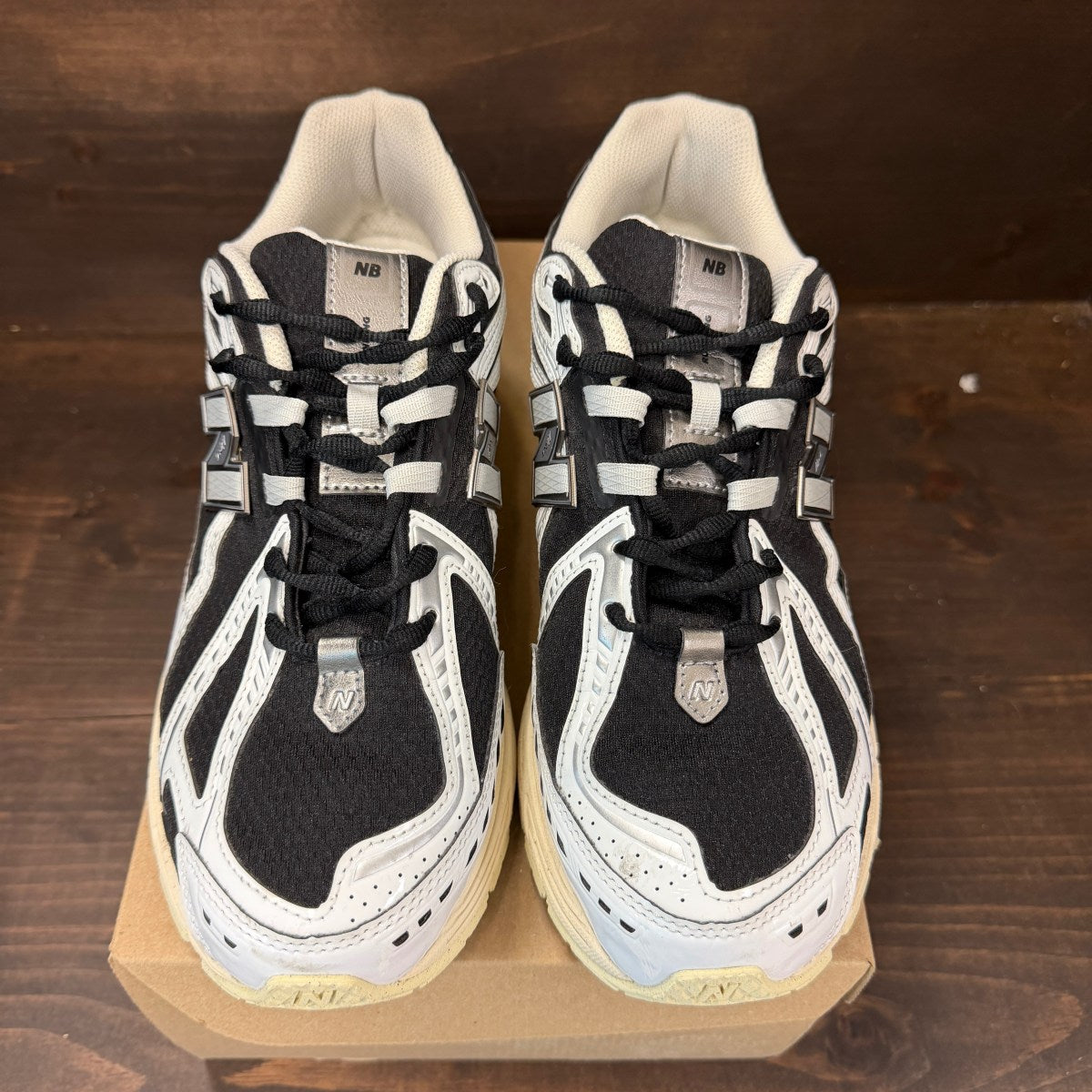 New Balance 1906R White Black Metallic Size 11.5 (Pre-Owned) - Image 3