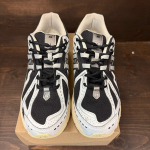 New Balance 1906R White Black Metallic Size 11.5 (Pre-Owned) - Image 3