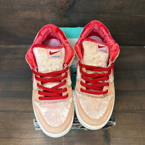 Nike SB Dunk Low StrangeLove Skateboards Size 9 (Pre-Owned) - Image 2