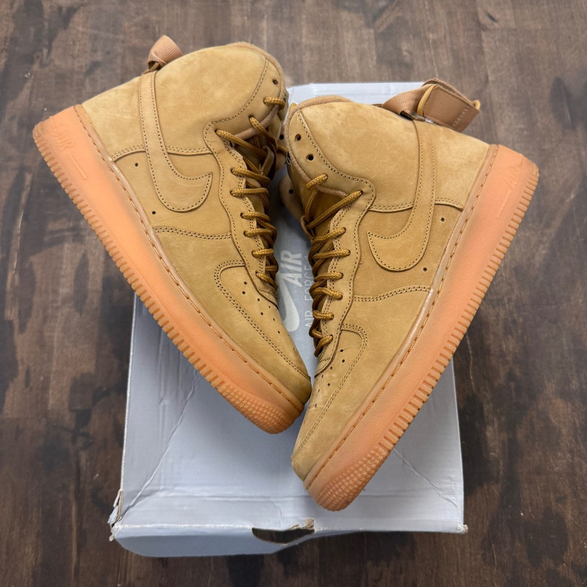 Nike Air Force 1 High LV8 Wheat (2018) (GS) Size 6.5Y (Pre-Owned) - Image 1