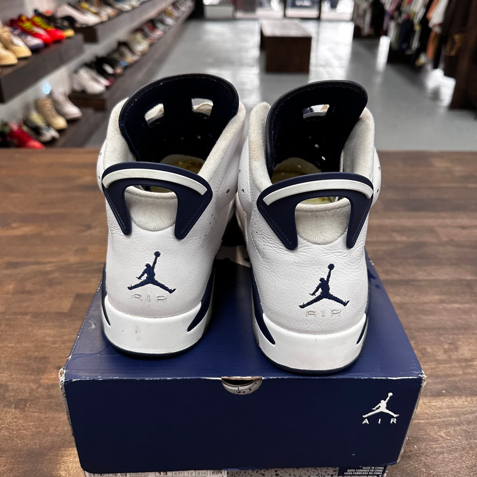Midnight Navy Jordan 6 (USED)