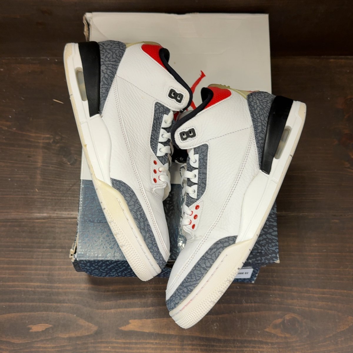 Jordan 3 Retro SE Fire Red Denim (2020) Size 10.5 (Pre-Owned) - back