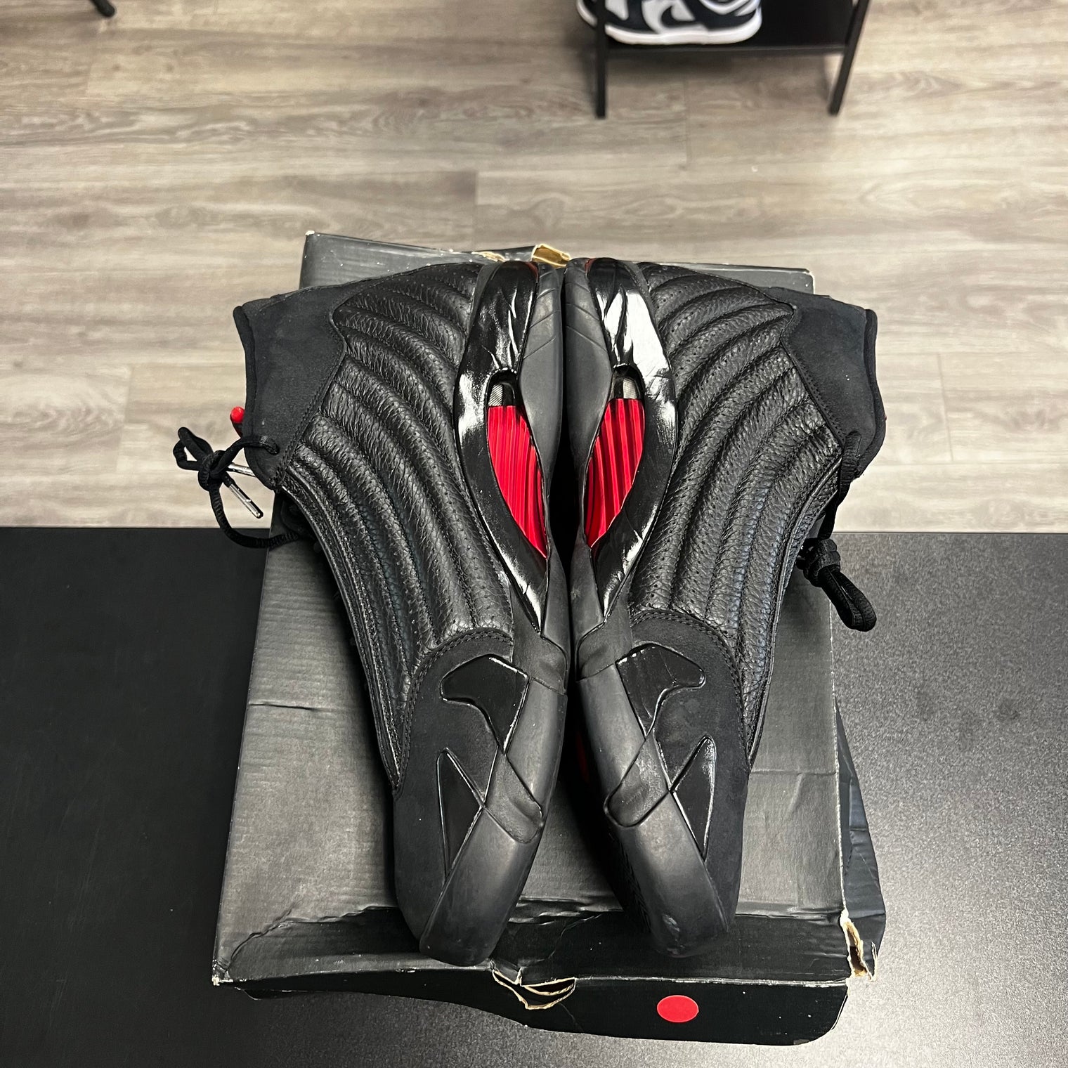Last Shot Jordan 14 (USED)