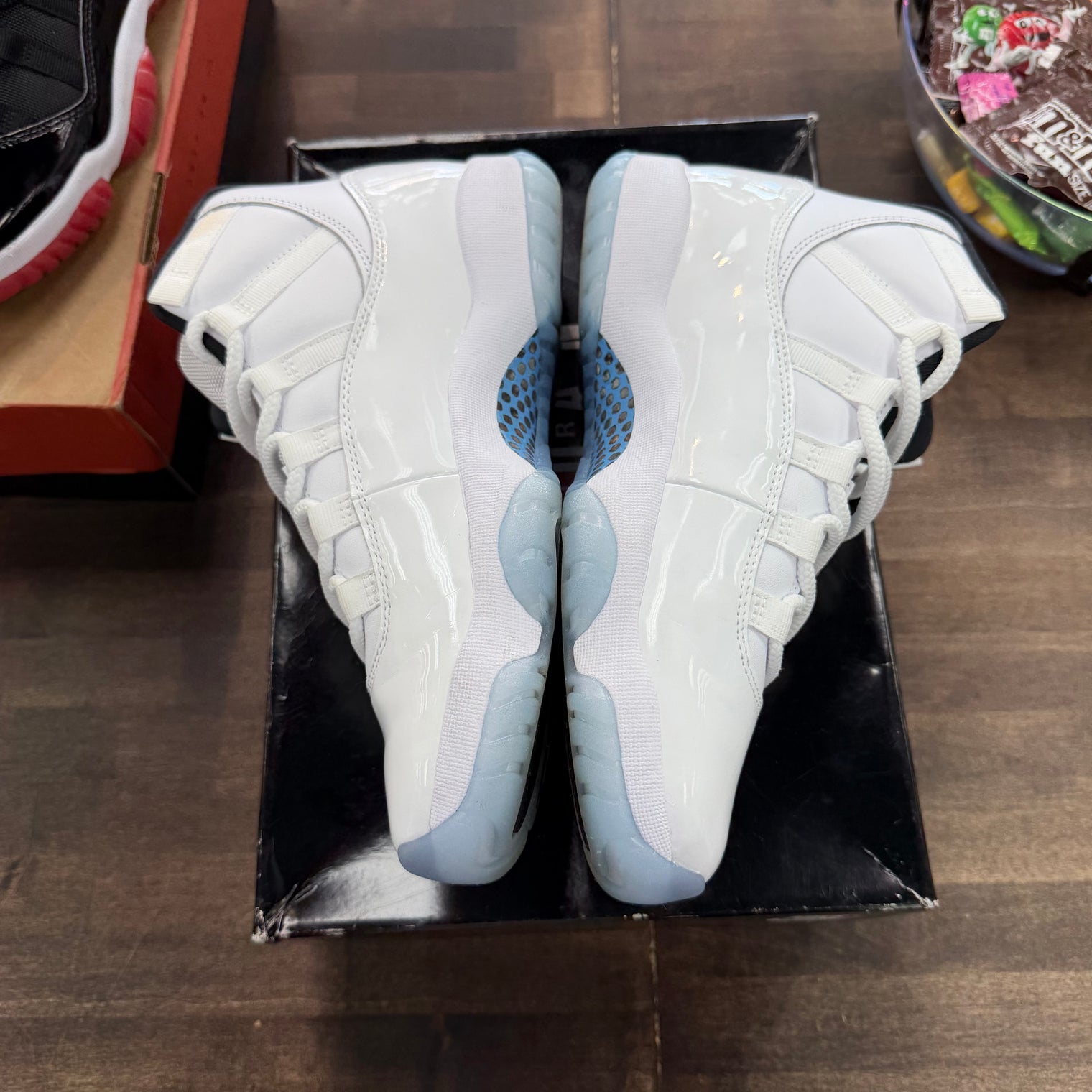 Legend Blue Jordan 11 High Retro (2024) (USED)