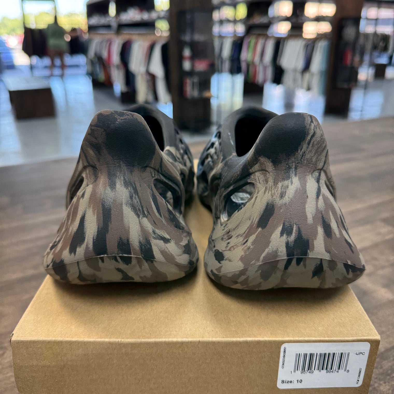 MX Cinder Yeezy Foam RNNR (USED)