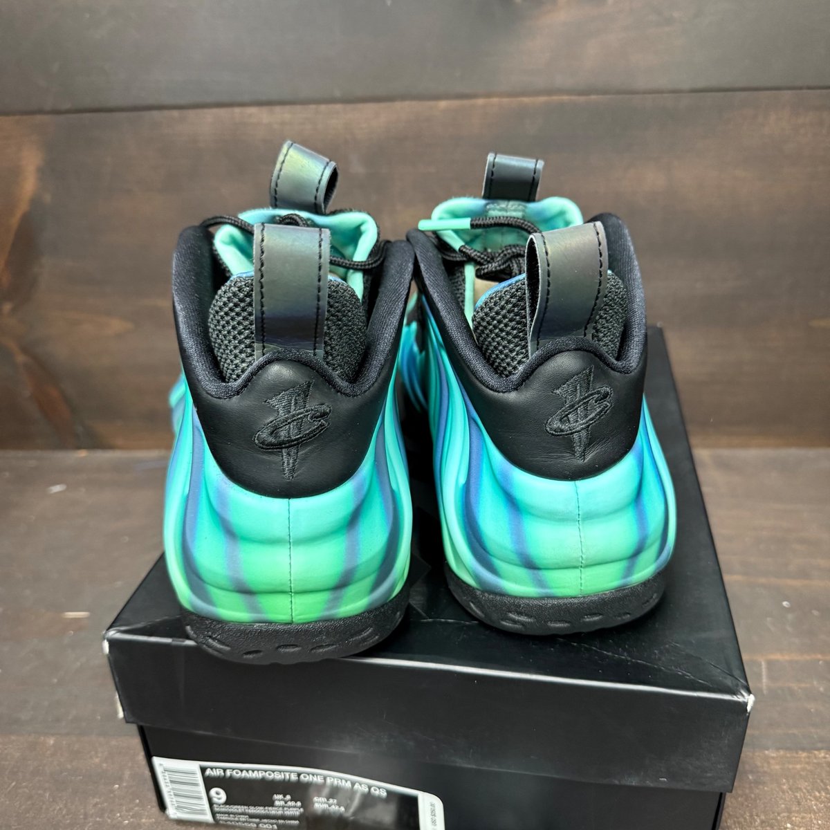 Nike Air Foamposite One Northern Lights Size 9 (Pre-Owned) - sole