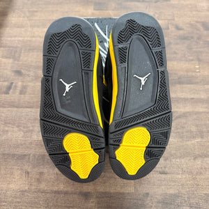 Jordan 4 Retro Thunder (2023) (GS) - Image 5