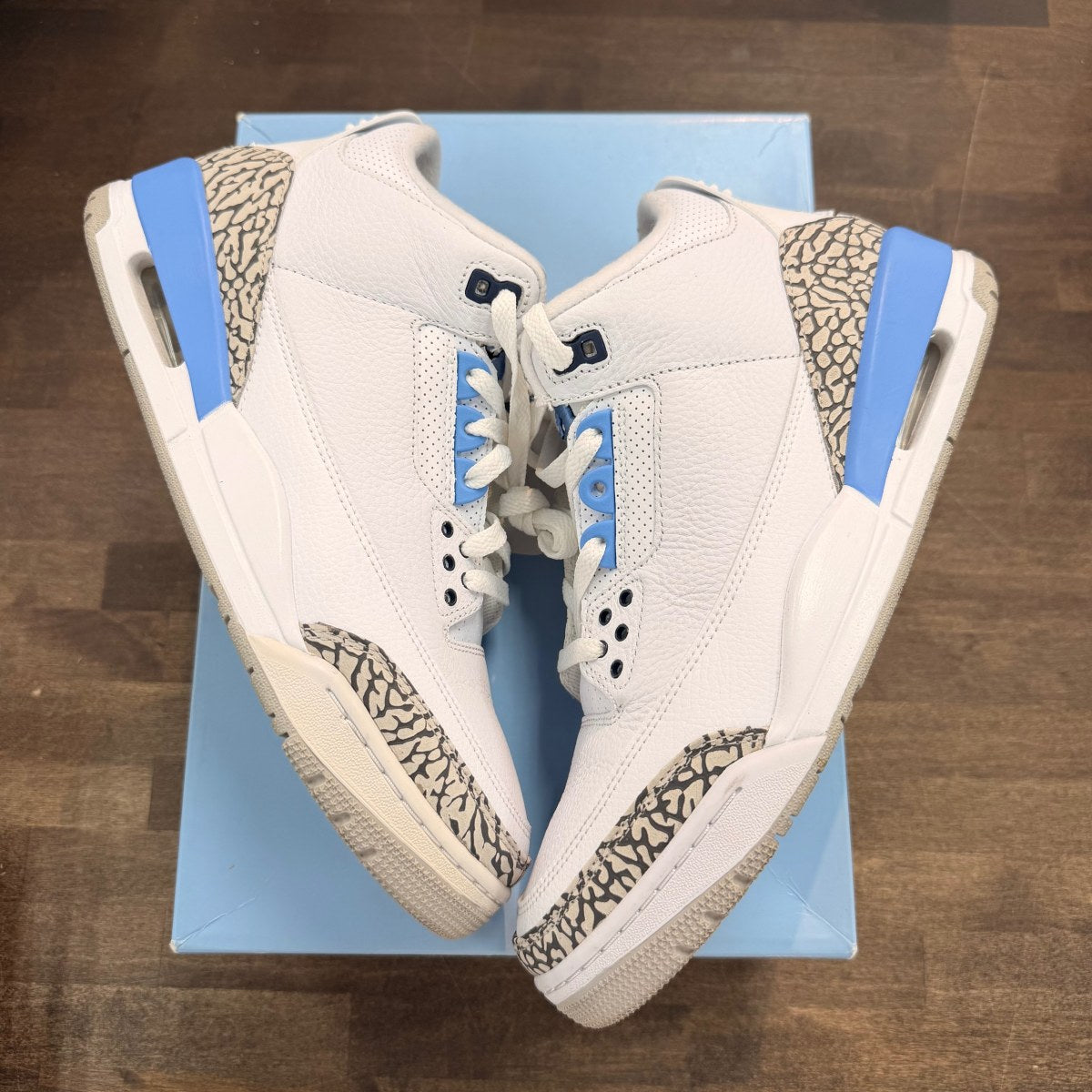 Jordan 3 Retro UNC (2020) Size 9.5 (Pre-Owned) - Image 1