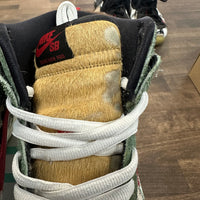 Dog Walker SB Dunk High (USED)
