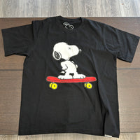Kaws Peanuts Snoopy Tee Black (Used)