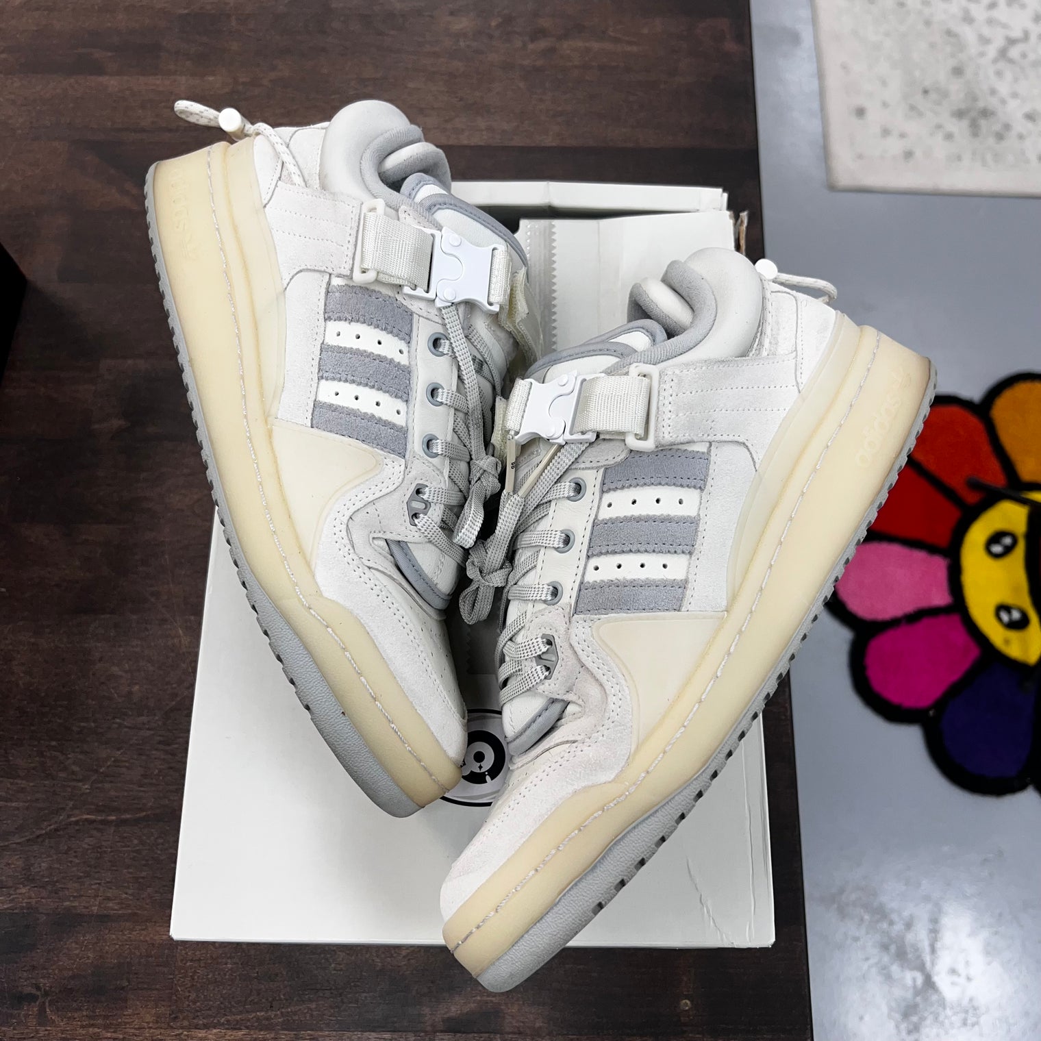Bad Bunny Last Forum Forum Buckle Low (USED)