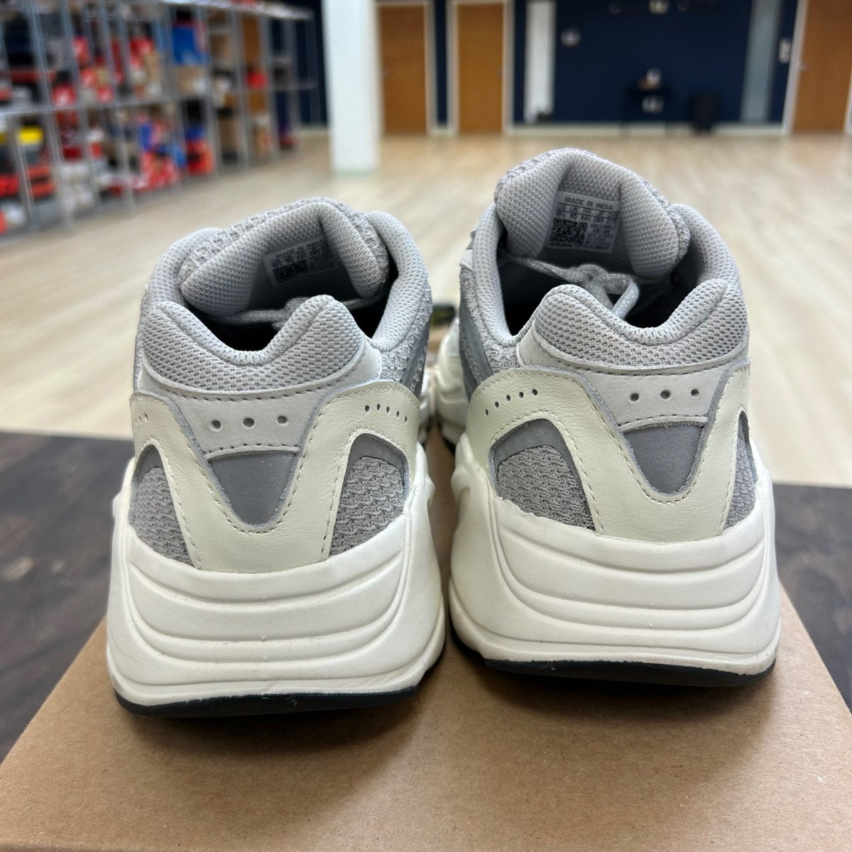 adidas Yeezy Boost 700 V2 Static Size 10.5 (Pre-Owned) - Image 4