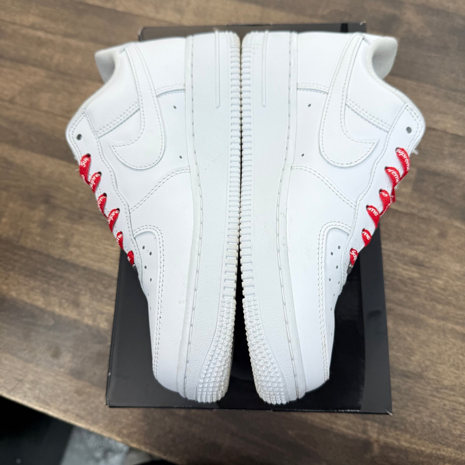Supreme Air Force 1 White (Lightly Worn)