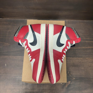 Jordan 1 Retro High OG Chicago Lost and Found Size 10.5 (Pre-Owned) - Image 4