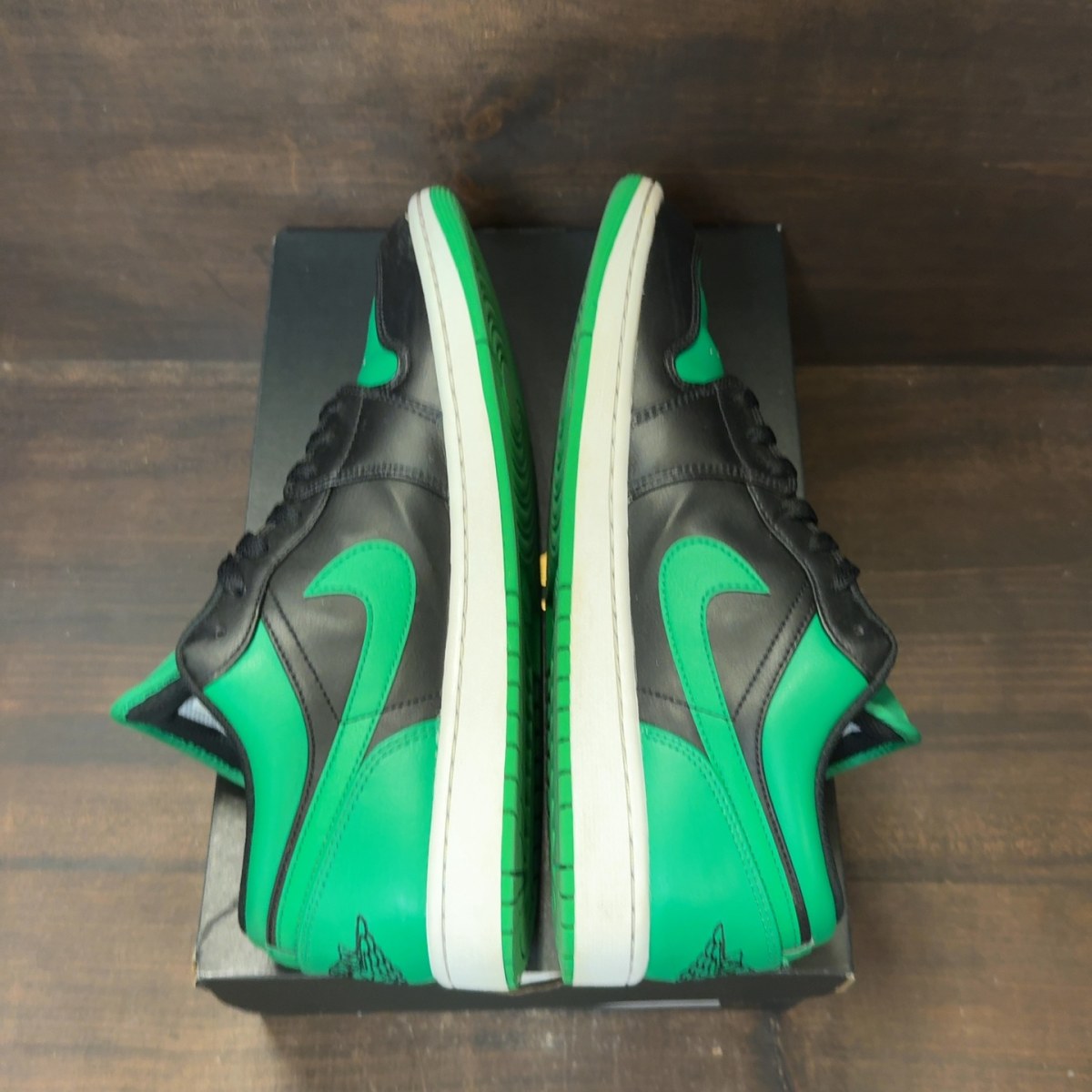 Jordan 1 Low Lucky Green - Image 6