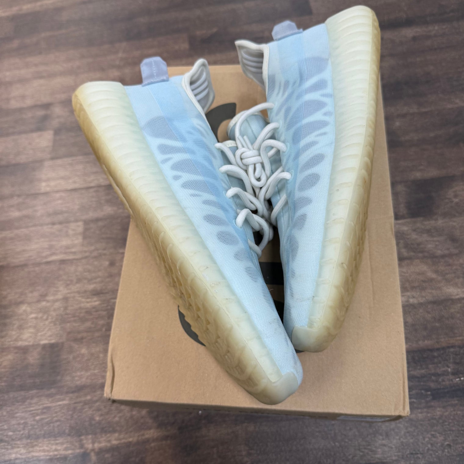 Mono Ice Yeezy 350 (USED)