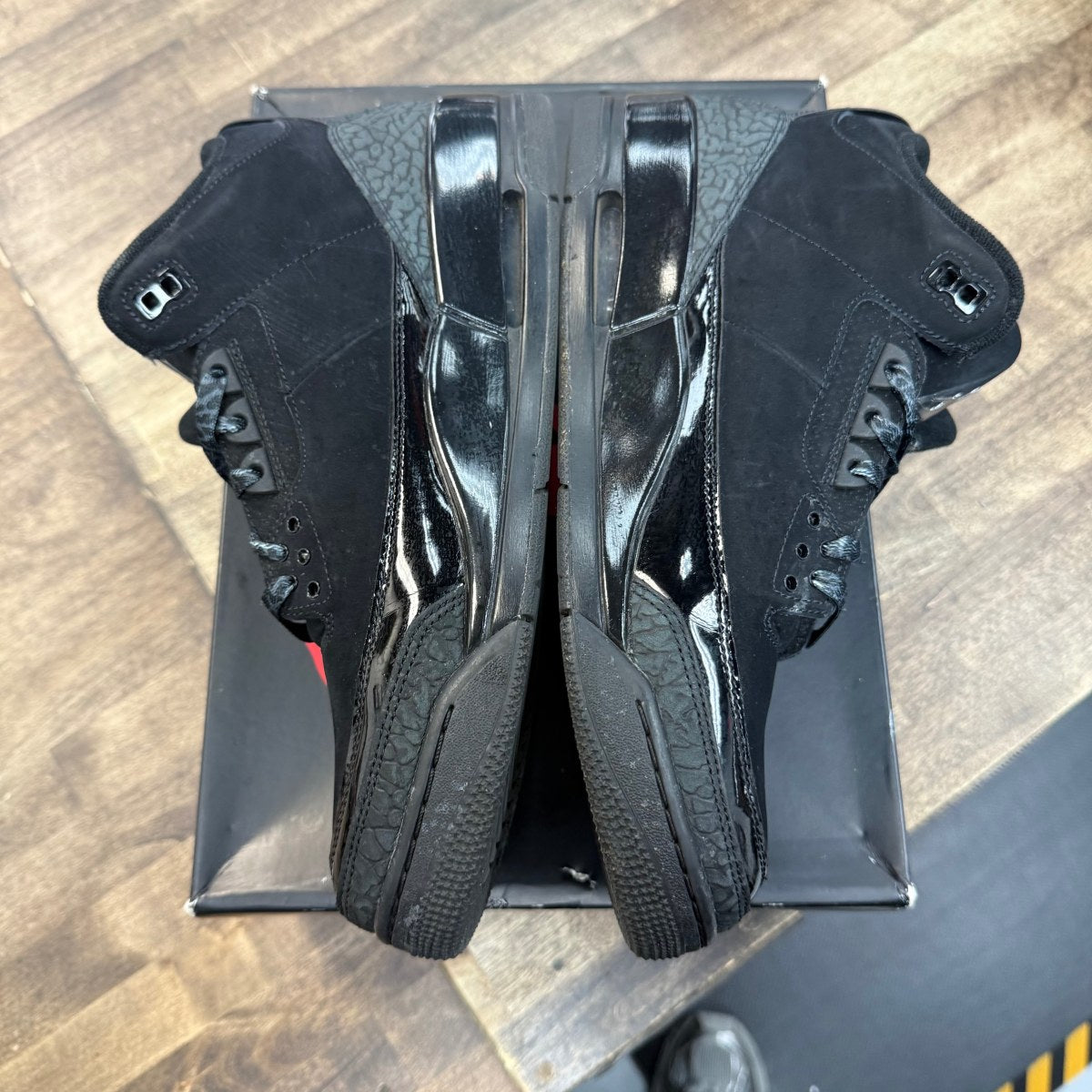 Jordan 3 Retro Black Cat (2025) - Image 3