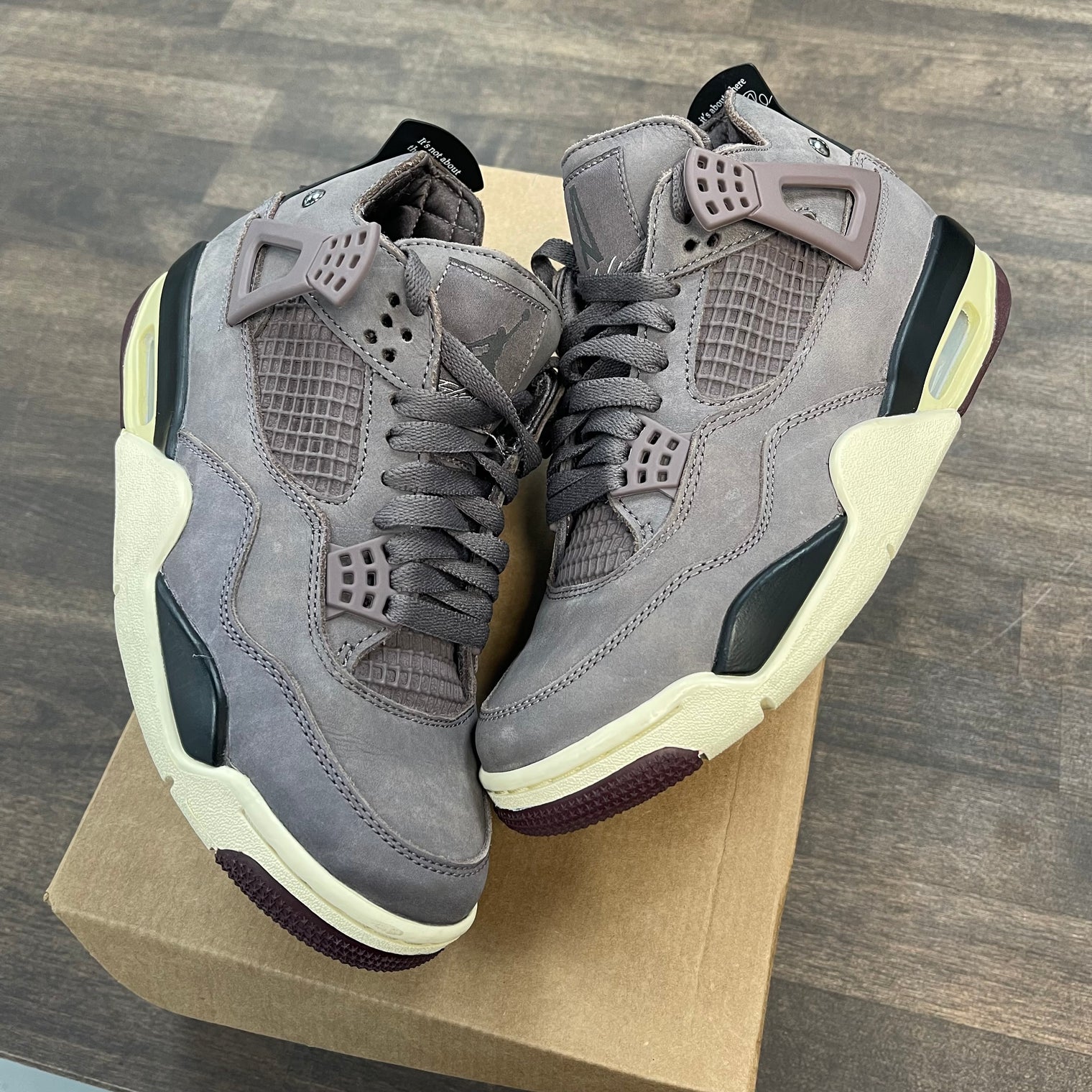 A Ma Maniere Violet Ore Jordan 4 (USED,No Box)