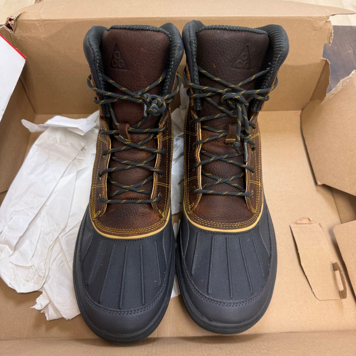 Nike ACG Woodside II Dark Gold Leaf - Image 2