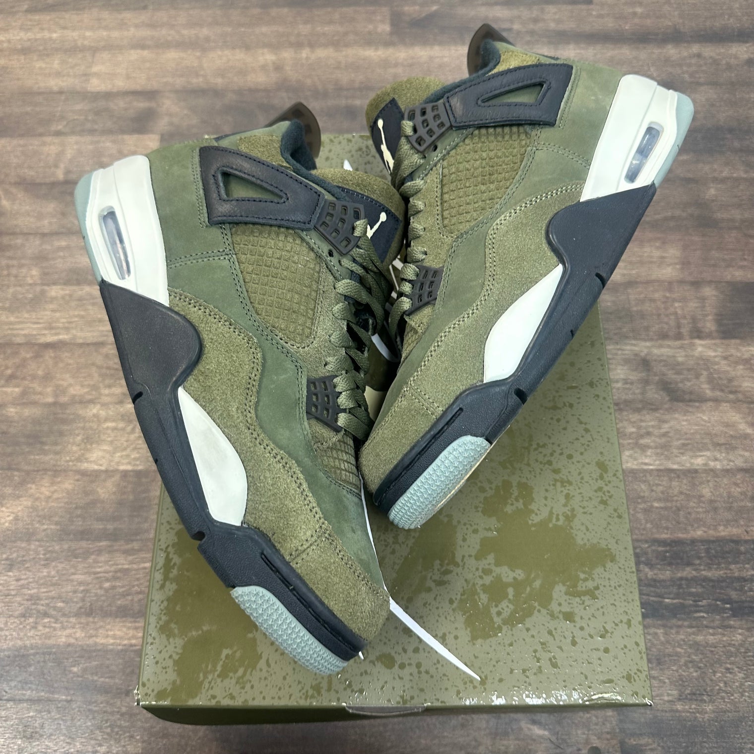 Craft Olive Jordan 4 (USED)