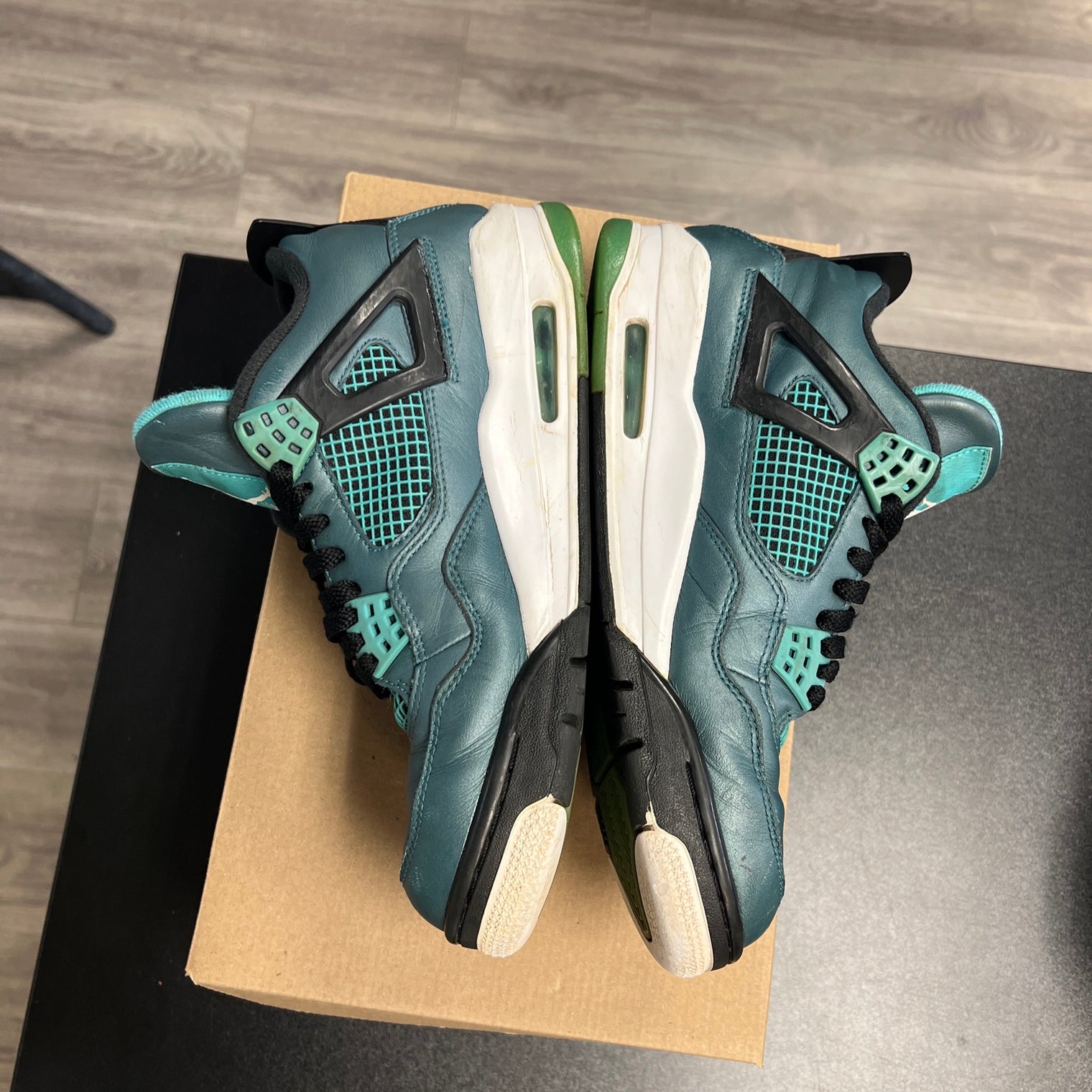 Jordan 4 Retro 30th Teal 2015 (USED, no box)