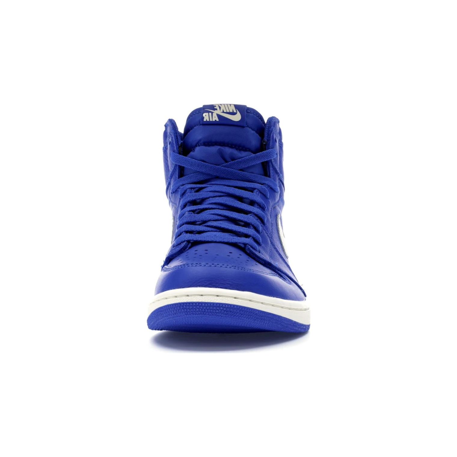 jordan_1_retro_high_hyper_royal_3