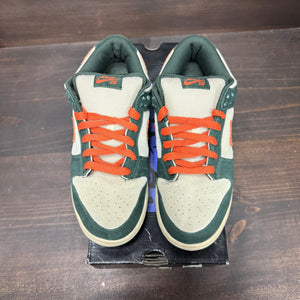 Nike SB Dunk Low Eire Size 9 (Pre-Owned)