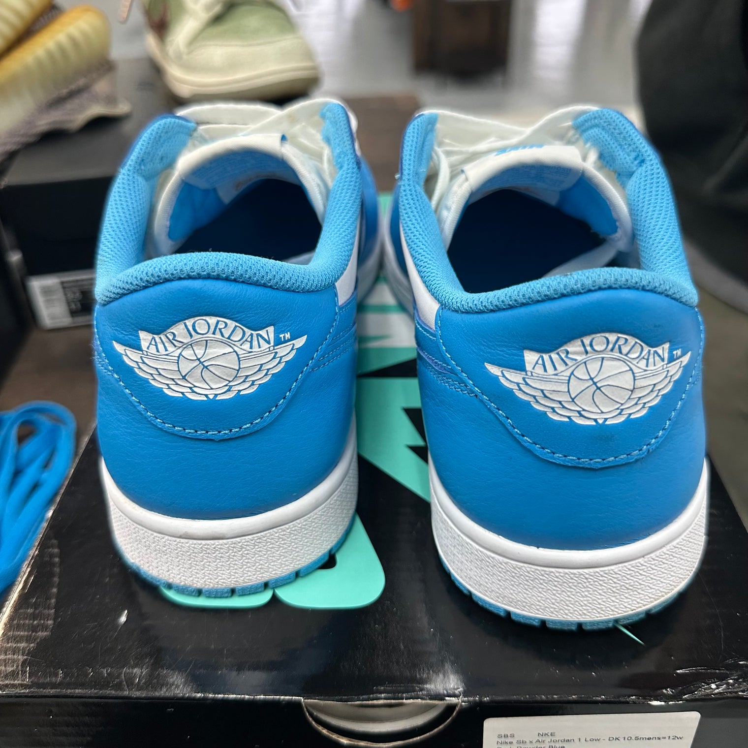 UNC Jordan 1 Low SB (USED)
