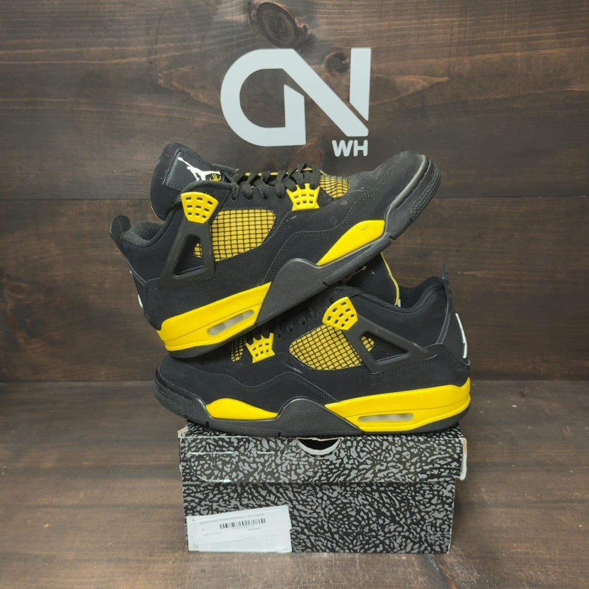 Jordan 4 Retro Thunder (2023) Size 11 (Pre-Owned) - Image 1