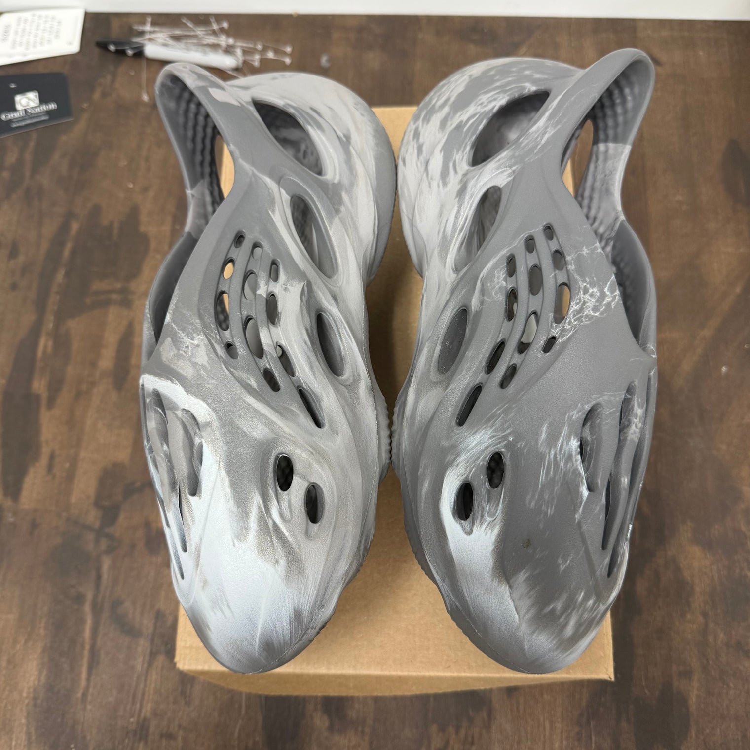 MX Granite Yeezy Foam RNNR (USED,No Box)