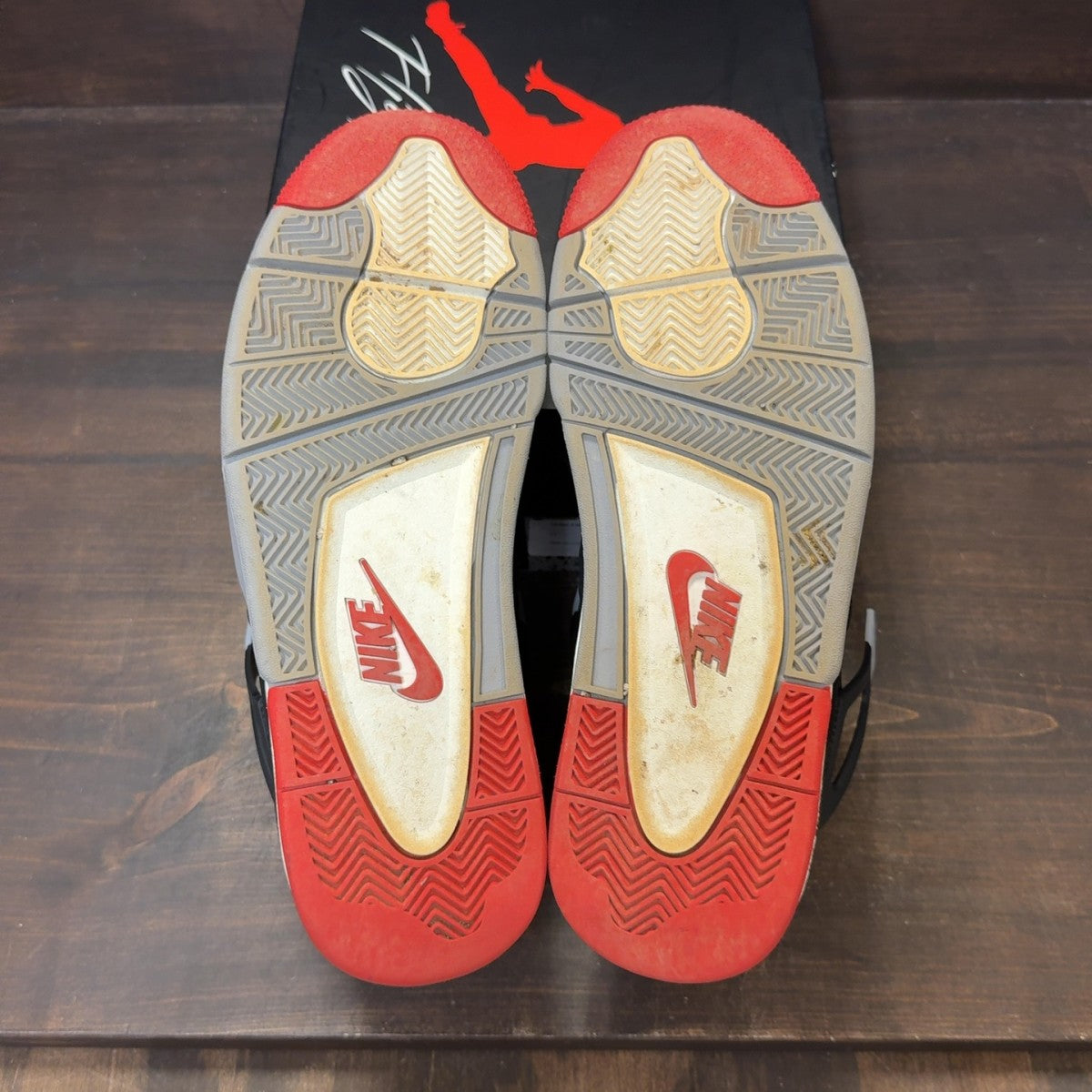 Jordan 4 Retro Bred (2019) - Image 8