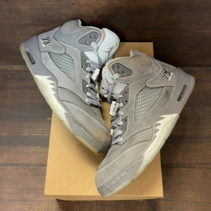 Jordan 5 Retro Wolf Grey (2026) Size 10 (Pre-Owned) - Image 2