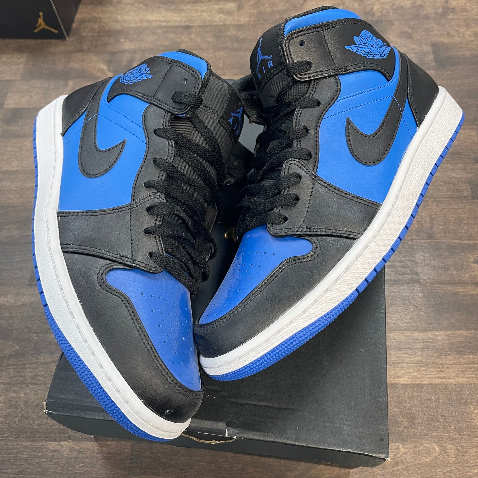 Black Royal Blue Jordan 1 Mid (USED)
