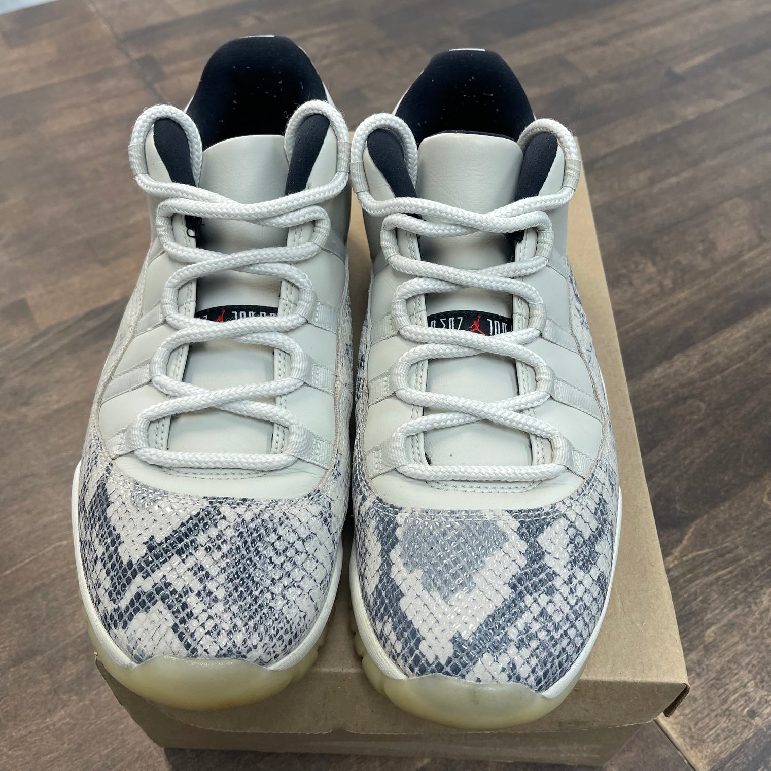 Snake Light Bone Jordan 11 Low (USED,No Box)