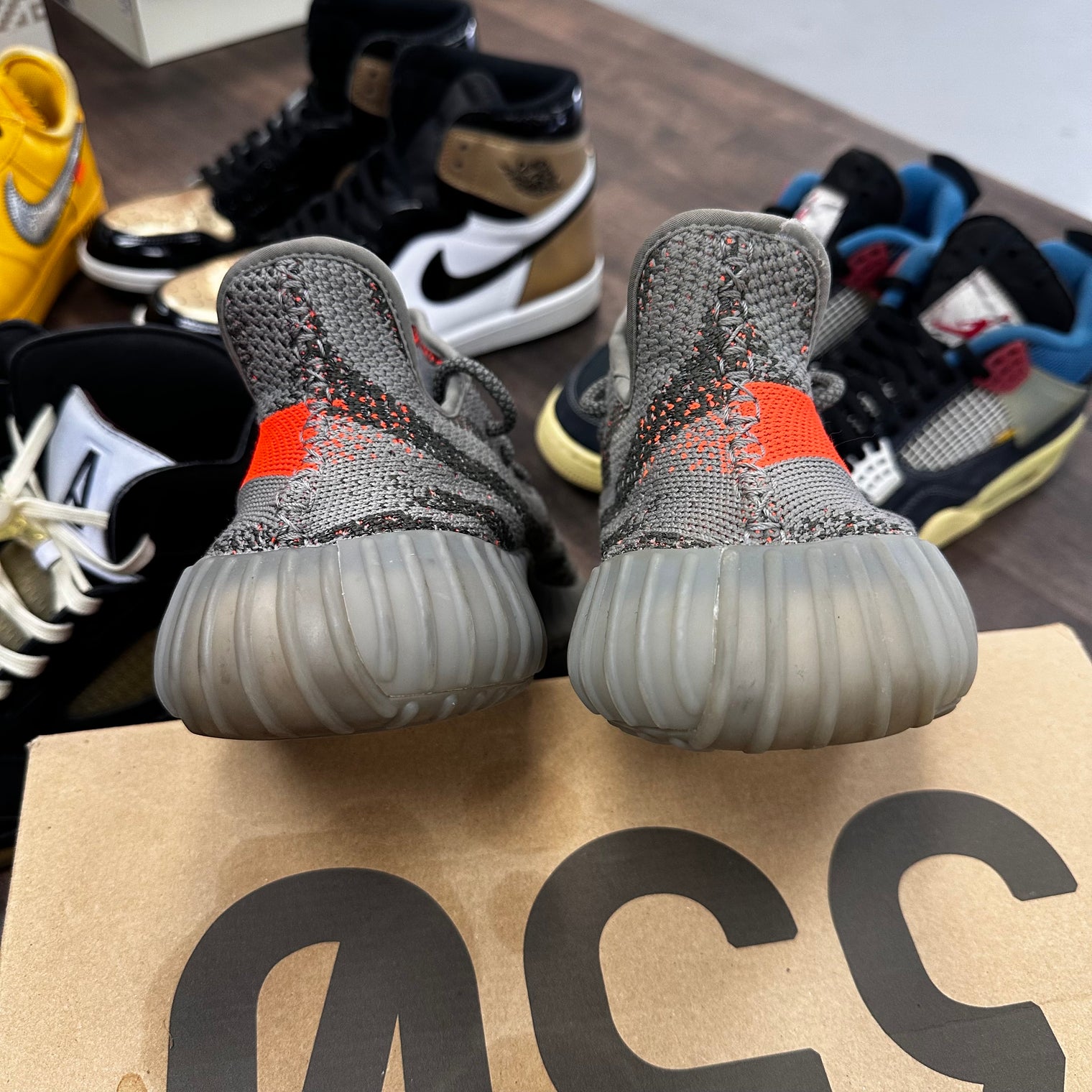 Beluga Yeezy 350 (USED,No Box)