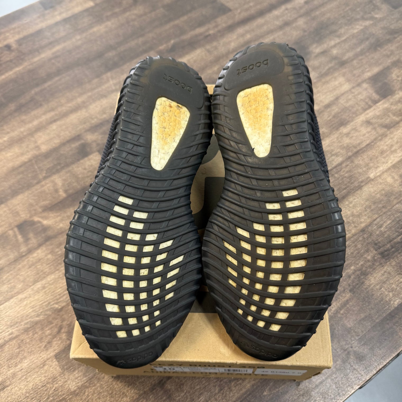 Black Static Non-Reflective Yeezy 350 (USED)