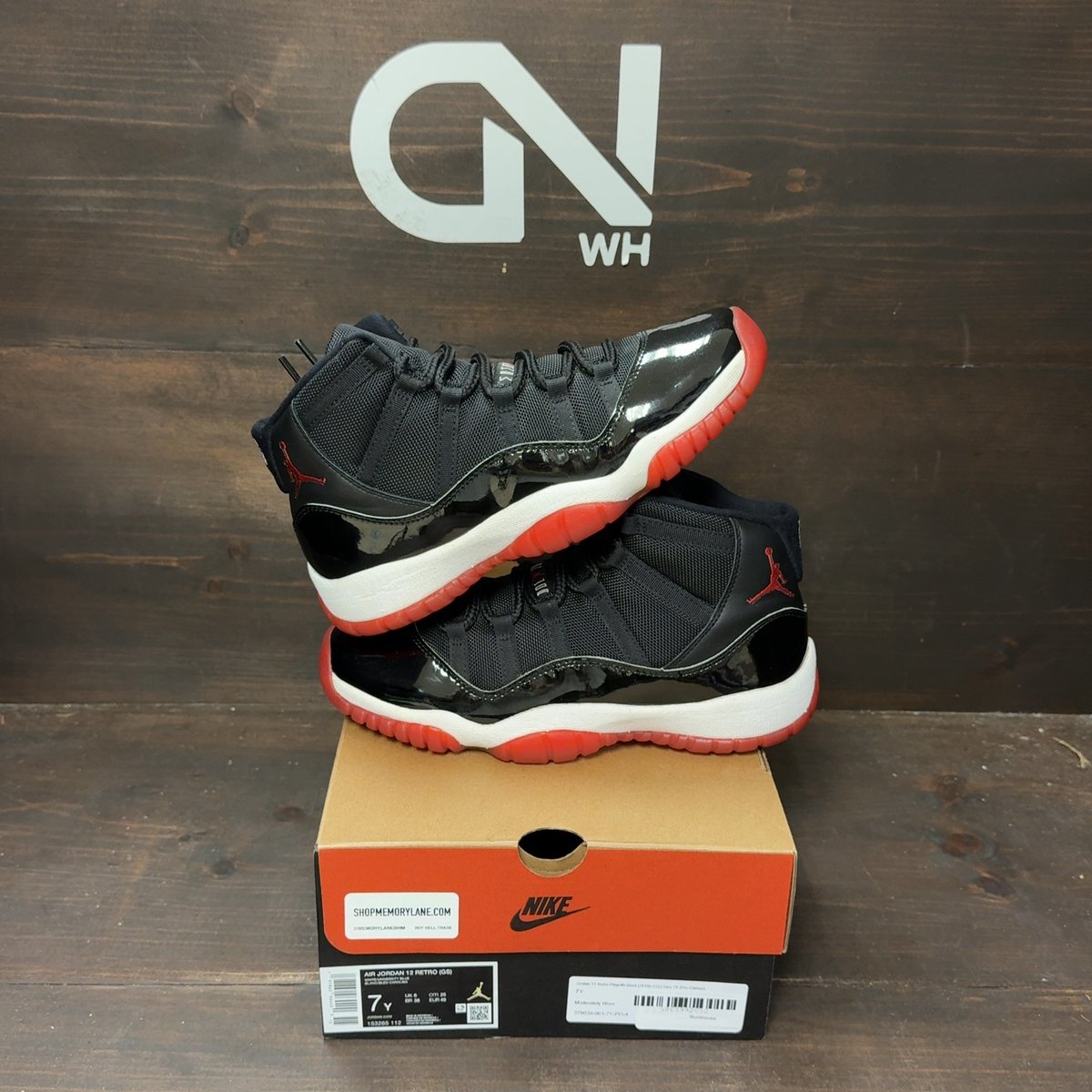 Jordan 11 Retro Playoffs Bred (2019) (GS) Size 7Y (Pre-Owned) - front