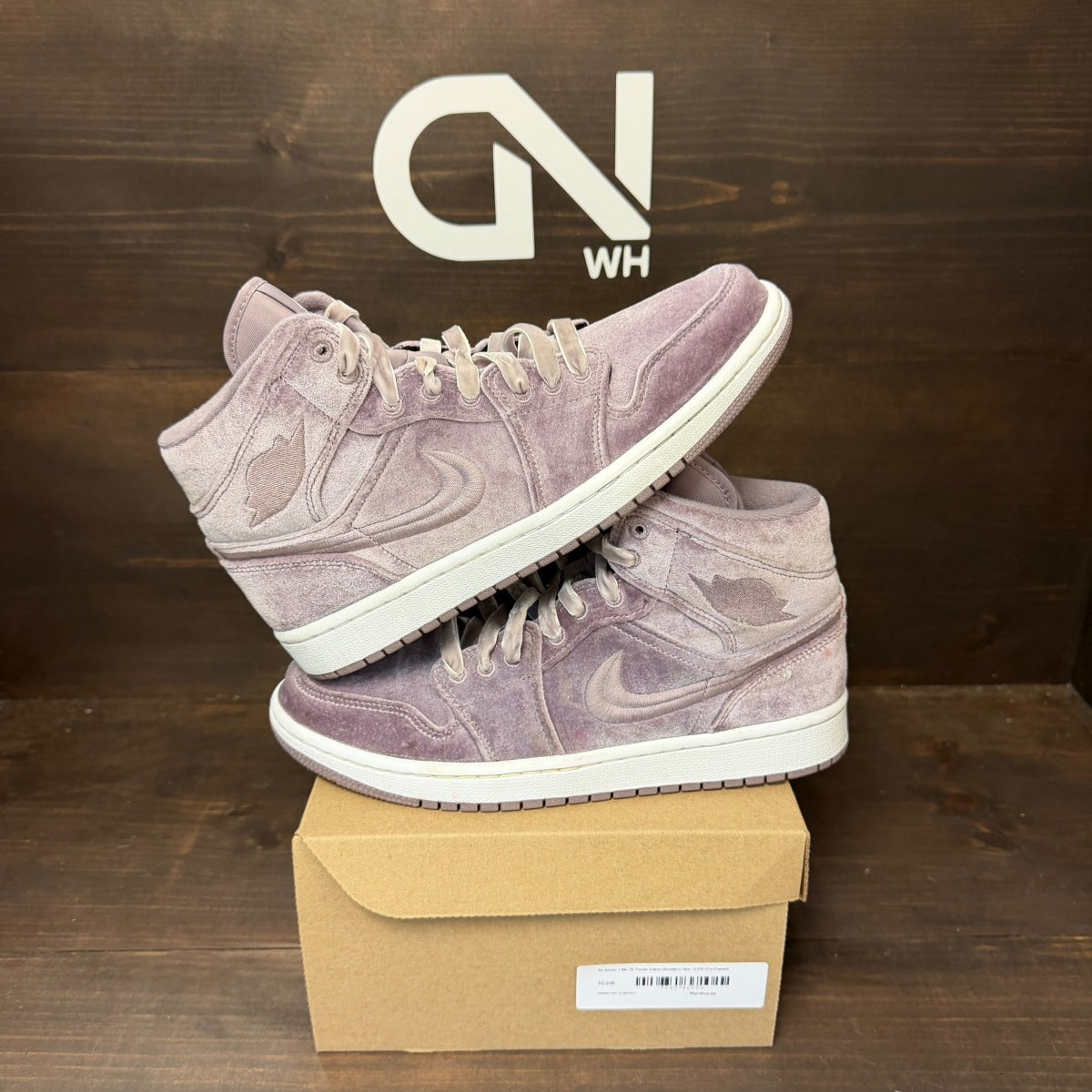 Air Jordan 1 Mid SE Purple Velvet (Women's) Size 10.5W (Pre-Owned) - Image 1