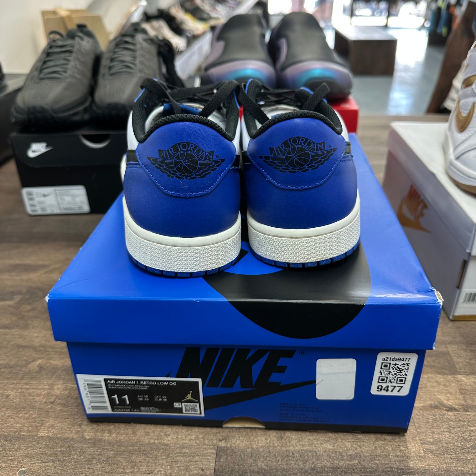 Game Royal Jordan 1 Low OG (USED)