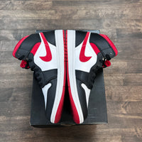 Gym Red Jordan 1 Mid (USED)