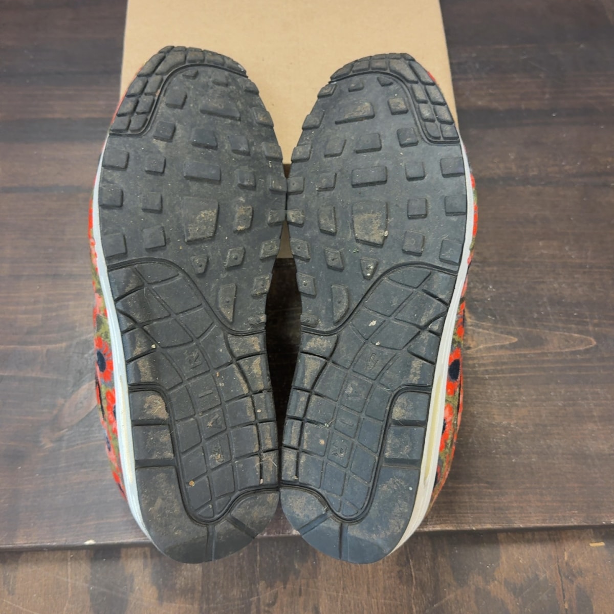 Nike Air Max 1 Solar Daisy Size 11 (Pre-Owned) - Image 8