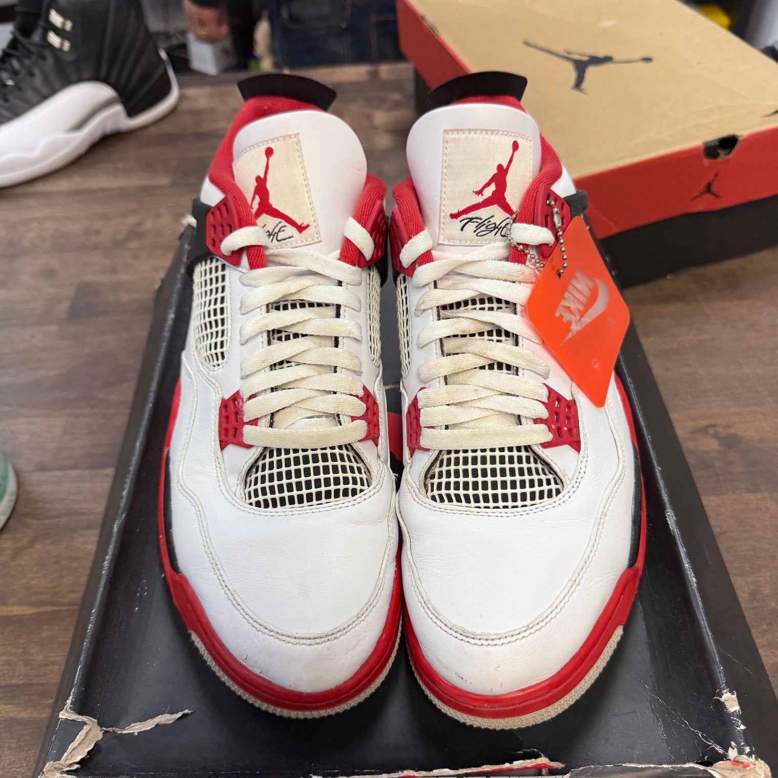Fire Red Jordan 4 (2020) (USED)