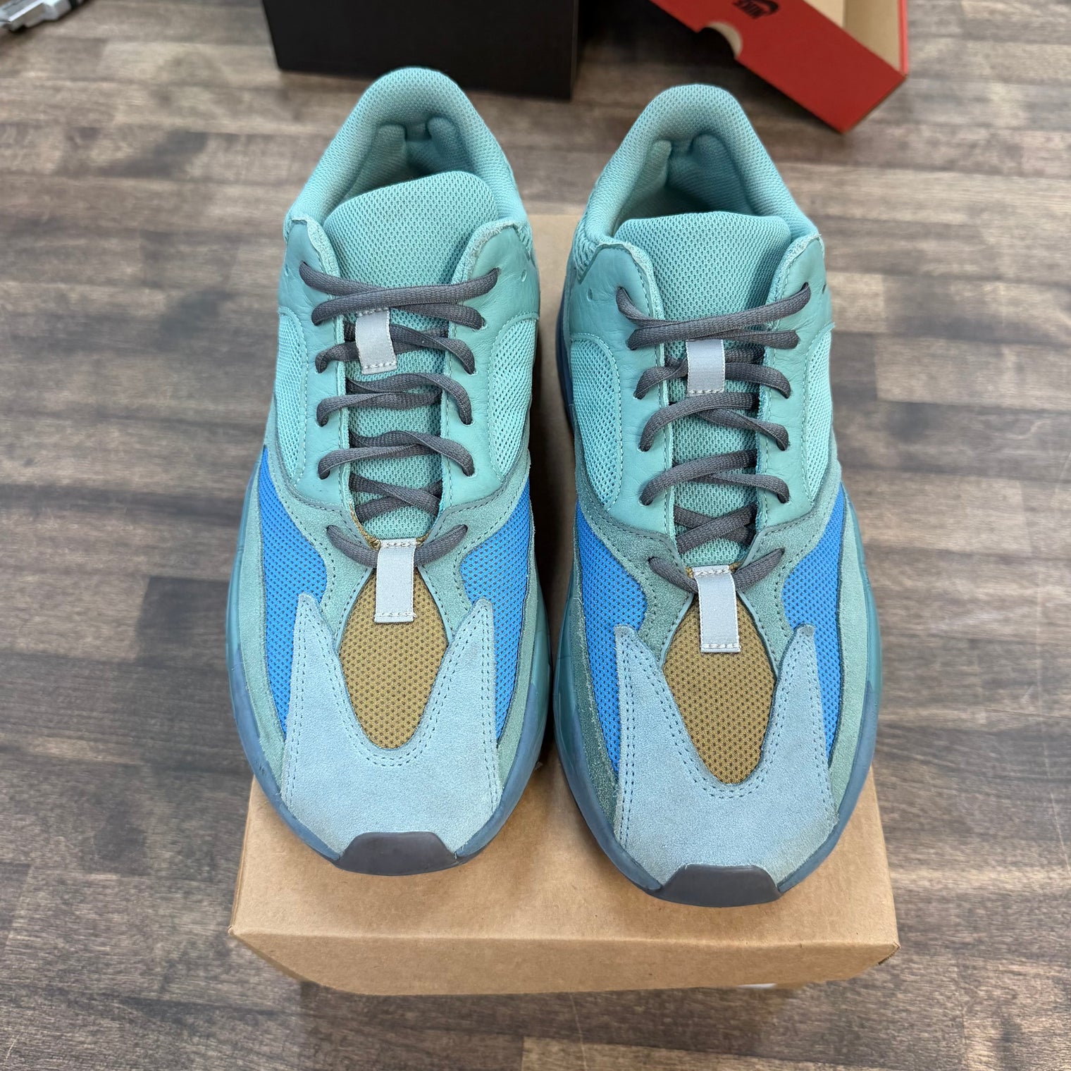 Faded Azure Yeezy 700 (USED, No Box)