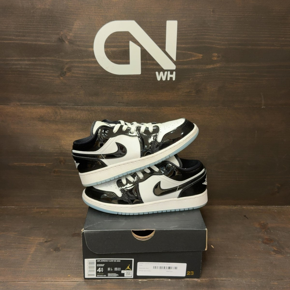Jordan 1 Low SE Concord (GS) - Image 1